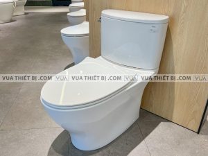 Bồn cầu 2 khối TOTO CS767RT8 nắp êm TC600VS