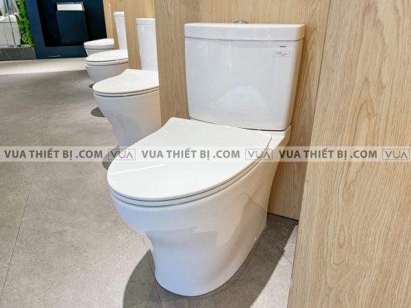 Bồn cầu 2 khối TOTO CS769DT8 (CS769DRT8) nắp êm TC600VS