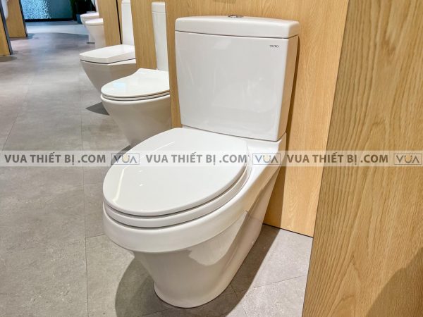 Bồn cầu 2 khối TOTO CS948DT2 nắp êm TC393VS