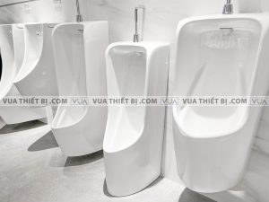 TOTO UT508T - Bồn tiểu nam đặt sàn 2 Bồn tiểu nam TOTO UT508T đặt sàn