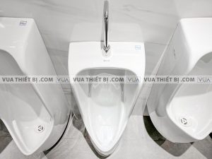 TOTO UT508T - Bồn tiểu nam đặt sàn 3 Bồn tiểu nam TOTO UT508T đặt sàn