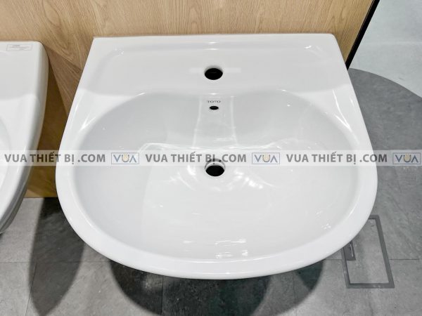 Chậu rửa mặt lavabo TOTO LHT236CS chân lửng treo tường