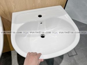 Chậu rửa mặt lavabo TOTO LHT236CS chân lửng treo tường