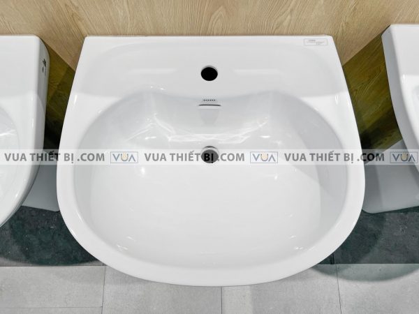 Chậu rửa mặt lavabo TOTO LPT239CR#W chân dài treo tường