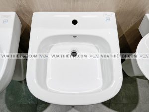 Chậu rửa mặt lavabo TOTO LPT767C#XW chân dài treo tường