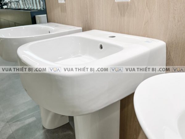 Chậu rửa mặt lavabo TOTO LPT767C#XW chân dài treo tường