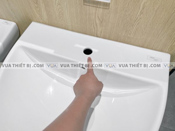 Chậu rửa mặt lavabo TOTO LPT947CS#W chân dài treo tường