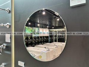 TOTO YM4545FG 450mm - Gương phòng tắm chống mốc 2 anh thuc te guong phong tam toto ym4545fg chong moc 450mm 2