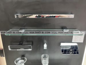 TOTO YAK201GV - Kệ gương 3 Kệ gương TOTO YAK201GV