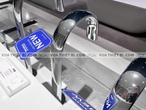 Vòi chậu lavabo TOTO TLE24007A cảm ứng cổ cao