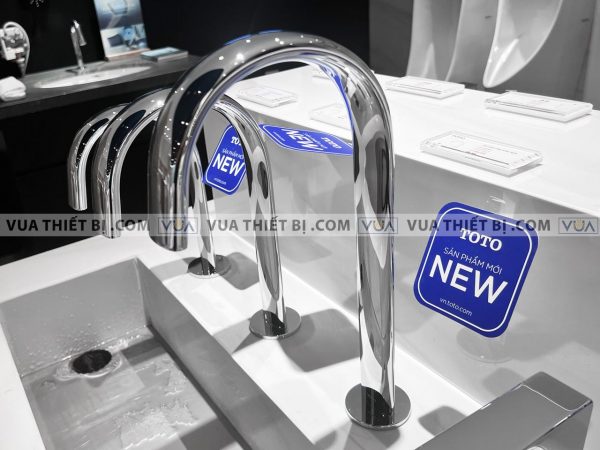 Vòi chậu lavabo TOTO TLE24008A cảm ứng cổ cao