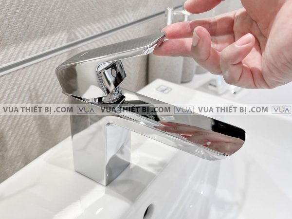 Vòi chậu lavabo TOTO TLG02301V nóng lạnh GR