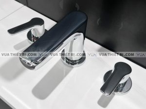 Vòi chậu lavabo TOTO TLG03201B nóng lạnh 3 lỗ GS