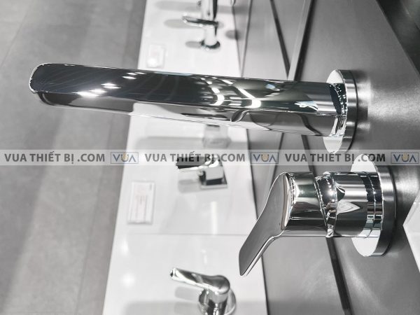 Vòi chậu lavabo TOTO TLG03308B Gắn Tường nóng lạnh GS