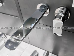 Vòi chậu lavabo TOTO TLG04310B Gắn Tường nóng lạnh GA