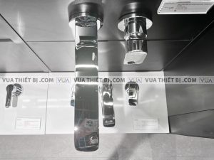 Vòi chậu lavabo TOTO TLG04310B Gắn Tường nóng lạnh GA