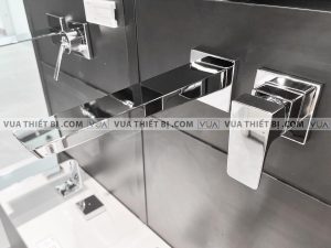 Vòi chậu lavabo TOTO TLG07308B gắn tường nóng lạnh GE