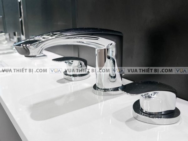 Vòi chậu lavabo TOTO TLG09201B nóng lạnh 3 lỗ GM