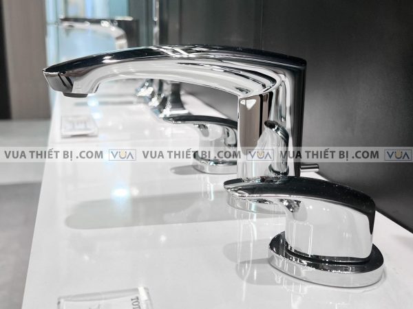 Vòi chậu lavabo TOTO TLG09201B nóng lạnh 3 lỗ GM