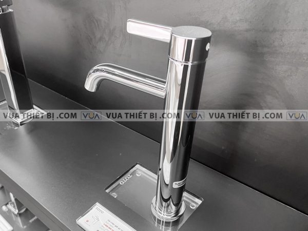 Vòi chậu lavabo TOTO TLG11303V cổ cao nóng lạnh GF