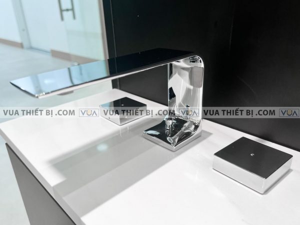 Vòi chậu lavabo TOTO TLP02201B nóng lạnh 3 lỗ ZL