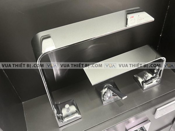 Vòi chậu lavabo TOTO TLP02307B cổ cao nóng lạnh ZL