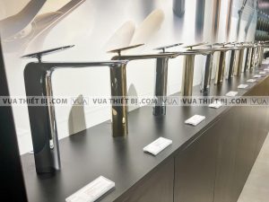 TOTO TLP03301A1 - Vòi chậu lavabo cổ cao nóng lạnh ZA 3 Vòi chậu lavabo TOTO TLP03301A1 cổ cao nóng lạnh ZA