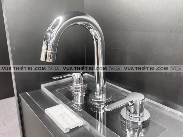 Vòi chậu lavabo TOTO TLS01201B nóng lạnh 3 lỗ LB