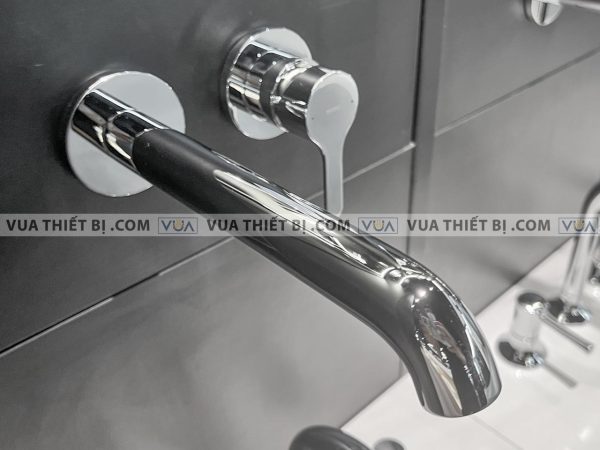 Vòi chậu lavabo TOTO TLS01310B Gắn Tường nóng lạnh LB