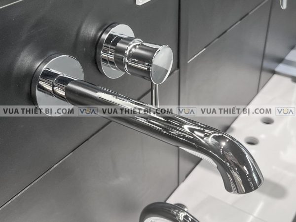 Vòi chậu lavabo TOTO TLS02308B Gắn Tường nóng lạnh LN