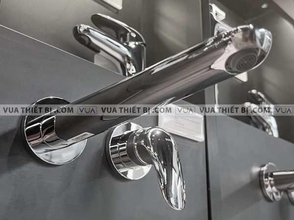 Vòi chậu lavabo TOTO TLS03308B Gắn Tường nóng lạnh LC