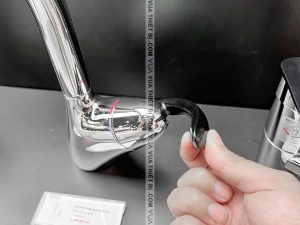 Vòi rửa bát TOTO TKN34PBRR rút dây