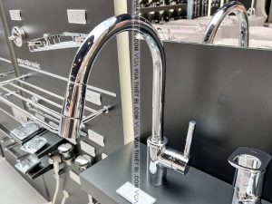 Vòi rửa bát TOTO TX608KNBR rút dây