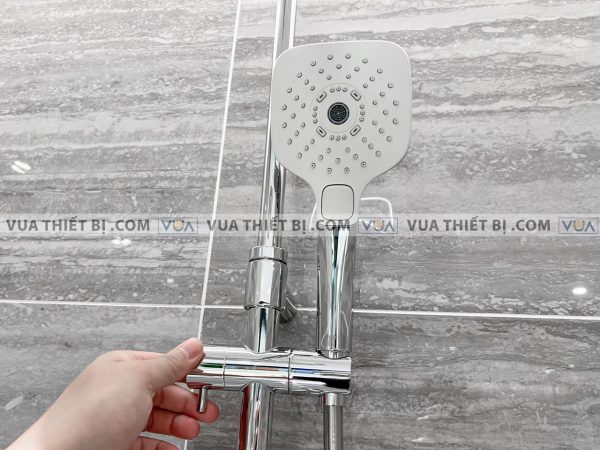 Vòi sen cây TOTO TBW02002B TBW02002B1 TBW02002BA 2 chế độ phun