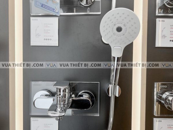 Vòi sen tắm TOTO TBG04302V TBW01010A nóng lạnh GA