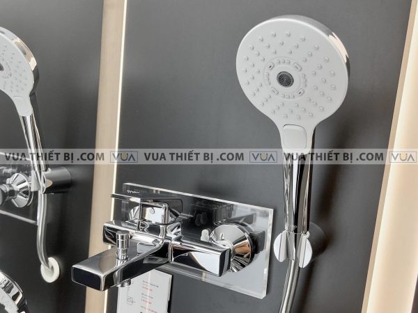 Vòi sen tắm TOTO TBG10302V TBW01010A nóng lạnh GB