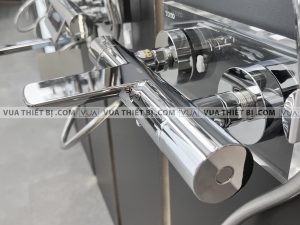 Vòi sen tắm TOTO TBV01402B TBW01010A nhiệt độ