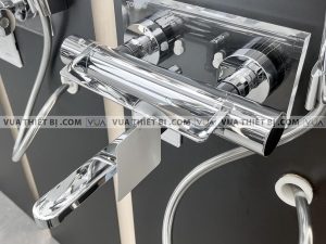 Vòi sen tắm TOTO TBV03429V TBW02006A nhiệt độ