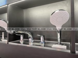 Vòi sen xả bồn tắm TOTO TBG01202B gắn bồn 4 lỗ GO