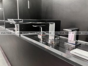 Vòi sen xả bồn tắm TOTO TBG02201B gắn bồn 3 lỗ GR