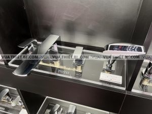 Vòi sen xả bồn tắm TOTO TBG02202B gắn bồn 4 lỗ GR