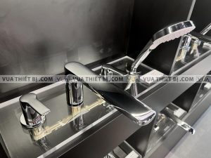 Vòi sen xả bồn tắm TOTO TBG03202B gắn bồn 4 lỗ GS