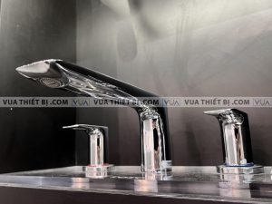 Vòi sen xả bồn tắm TOTO TBG04201B gắn bồn 3 lỗ GA