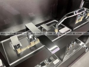 Vòi sen xả bồn tắm TOTO TBG07202A gắn bồn 4 lỗ GE