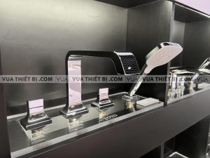 Vòi sen xả bồn tắm TOTO TBG08202A gắn bồn 4 lỗ GC