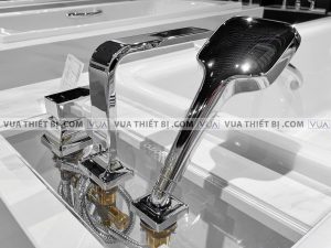 Vòi sen xả bồn tắm TOTO TBG08305A gắn bồn 3 lỗ GC