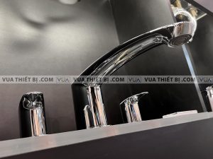 TOTO TBG09201B - Vòi sen xả bồn tắm gắn bồn 3 lỗ GM 5 Vòi sen xả bồn tắm TOTO TBG09201B gắn bồn 3 lỗ GM