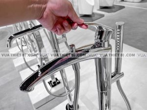 Vòi sen xả bồn tắm TOTO TBG09306A/TBN01105B đặt sàn GM