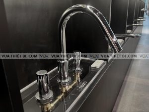 Vòi sen xả bồn tắm TOTO TBG11201B gắn bồn 3 lỗ GF