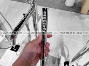 Vòi sen xả bồn tắm TOTO TBG11306A/TBN01105B đặt sàn GF